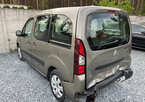 Citroen Berlingo cena 31000 przebieg: 133000, rok produkcji 2015 z Zawadzkie małe 232